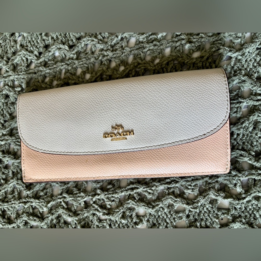 COACH Long Wallet